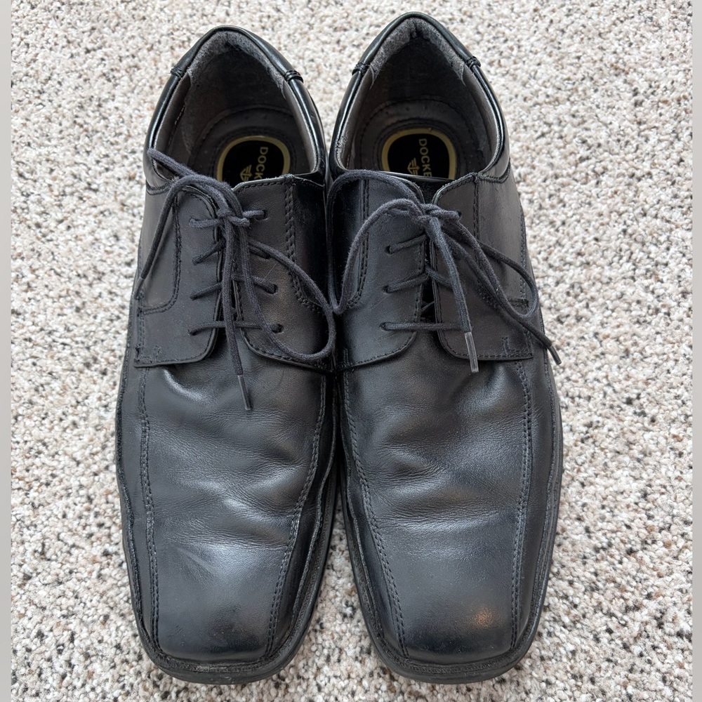 Dockers Men's Classic Black Dress Shoes